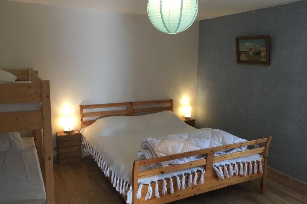 Logement Independant Le Poulailler Proche Guedelon Treigny Exterior foto